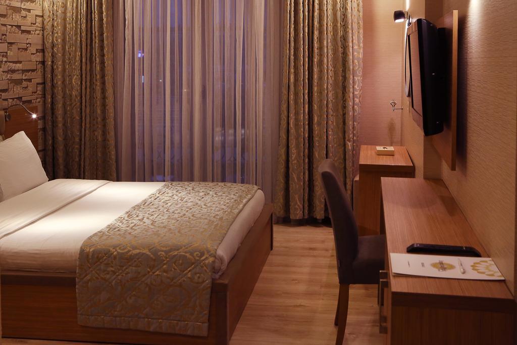 Imperial Park Hotel Измит Стая снимка