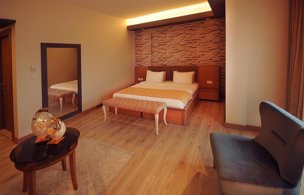 Imperial Park Hotel Измит Екстериор снимка