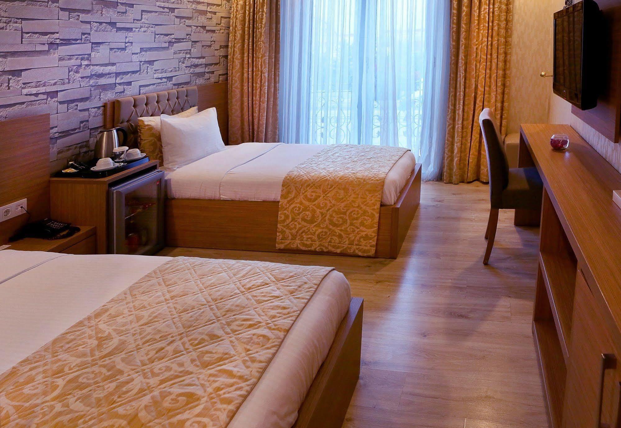 Imperial Park Hotel Измит Екстериор снимка