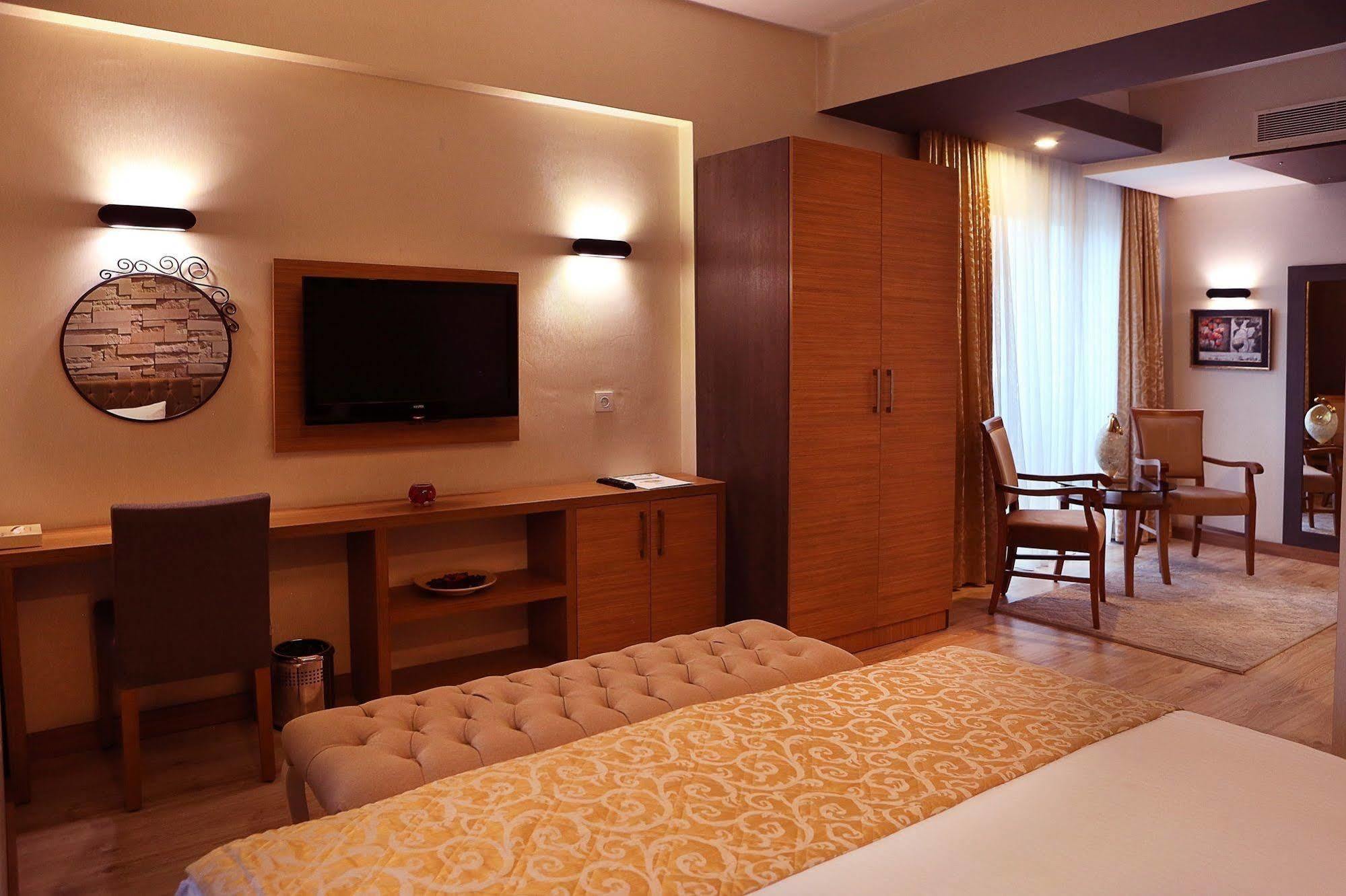 Imperial Park Hotel Измит Екстериор снимка
