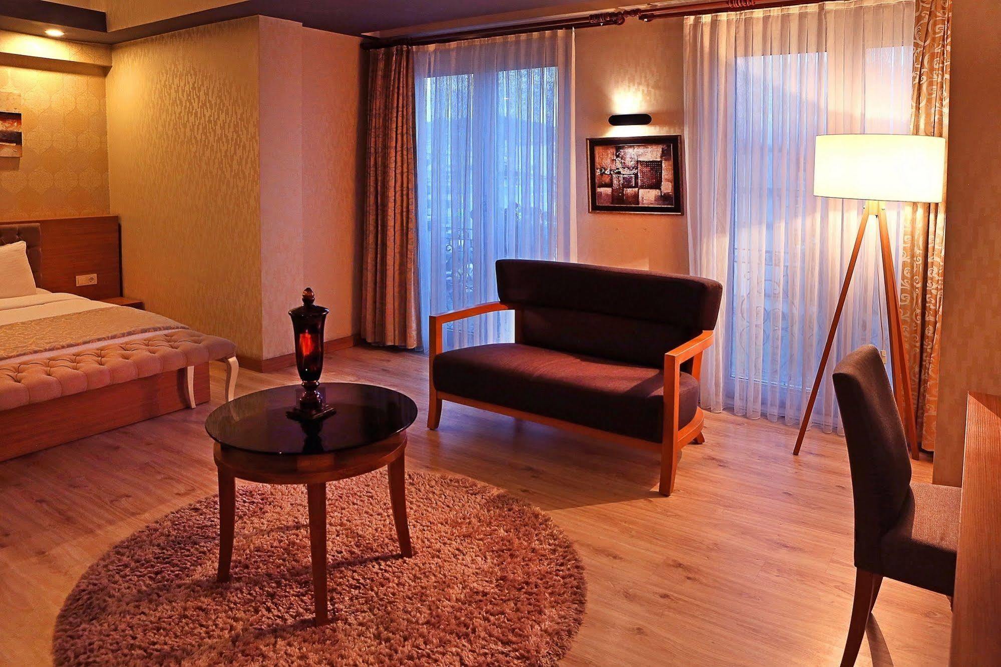Imperial Park Hotel Измит Екстериор снимка